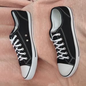 OT revolution shoes size 11 men's